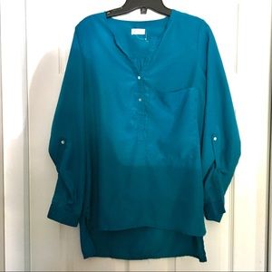 Oversized turquoise top